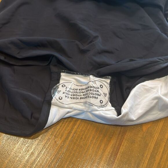 Solid black swimdress built in shorts one piece swimwear NWOT 3XL ruched shirred - Picture 9 of 10